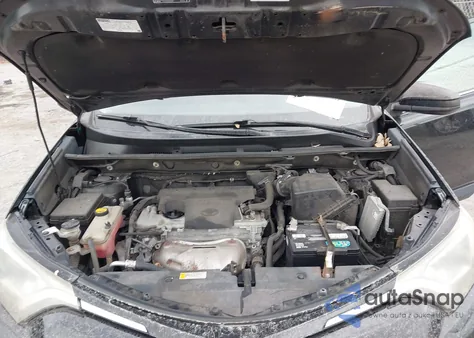 2018 Toyota Rav4 Le z USA, uszkodzony, nr VIN 2T3BFREV6JW715569